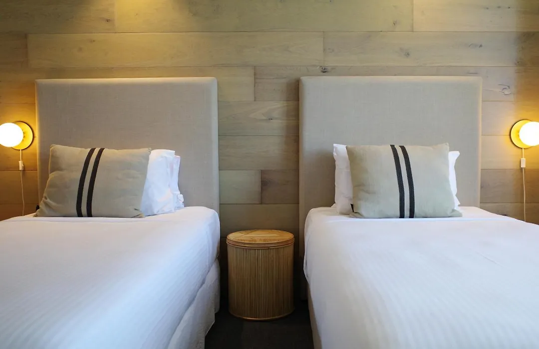 Crown Hotel Surry Hills-1